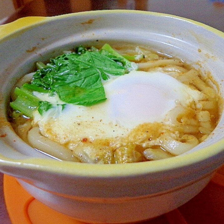 カクテキの素でホットに♪玉子キムチ鍋焼きうどん♡